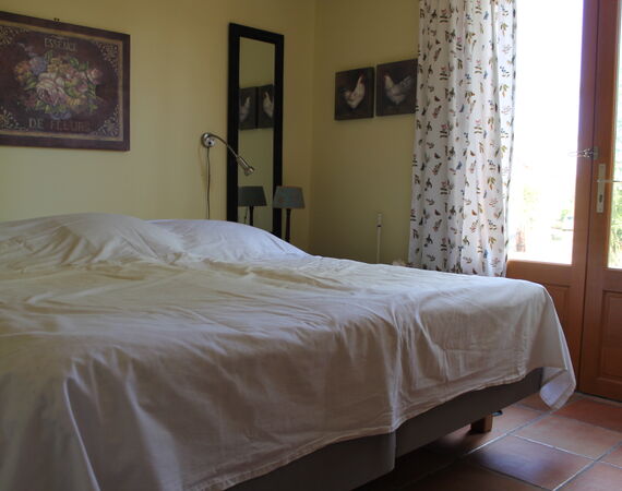 Ebreuil - ONDER BOD - € 178.500