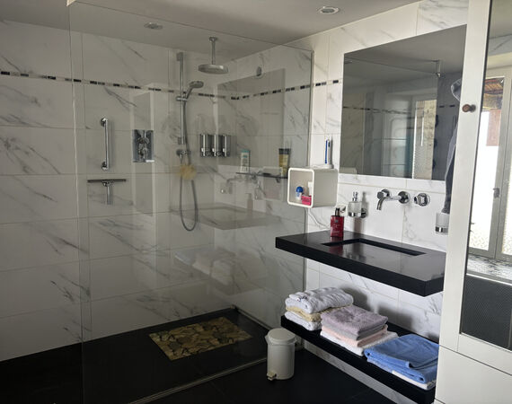 Echassieres - NIEUW - € 222.600