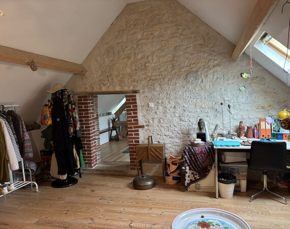 Lurcy Levis - NIEUW - € 127.200